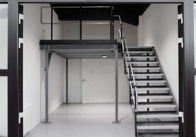 Warehouses and industrial units to rent in West London