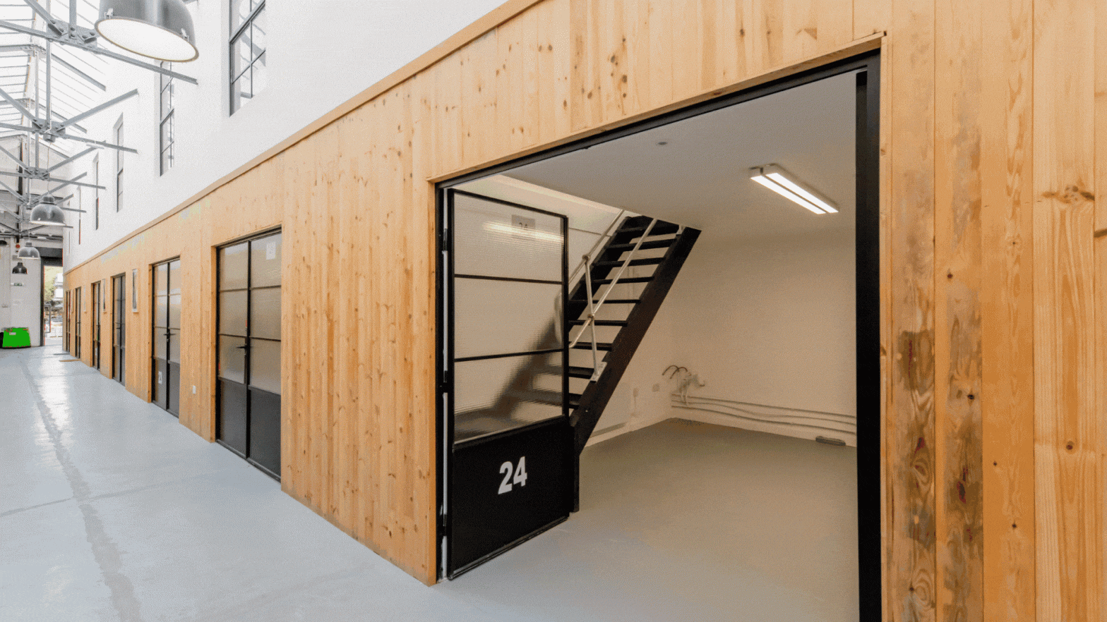 E-commerce spaces to rent London